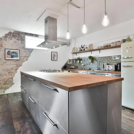 Vintage Style One Bedroom Centre *